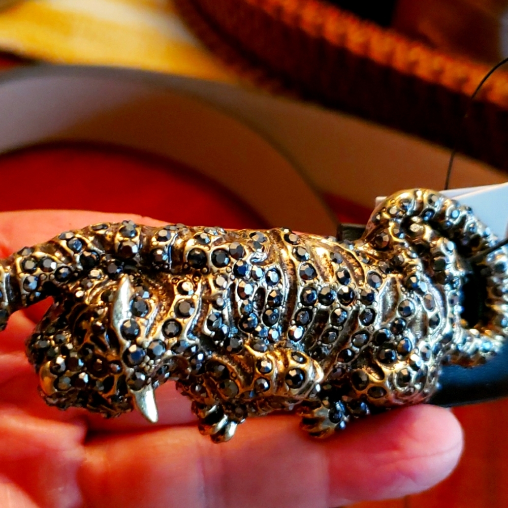 Black faux leather ladies belt